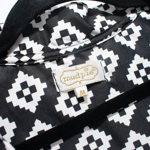 Mudpie Sleeveless Ruffled Accented Blouse Size Medium - Picture 2 of 4